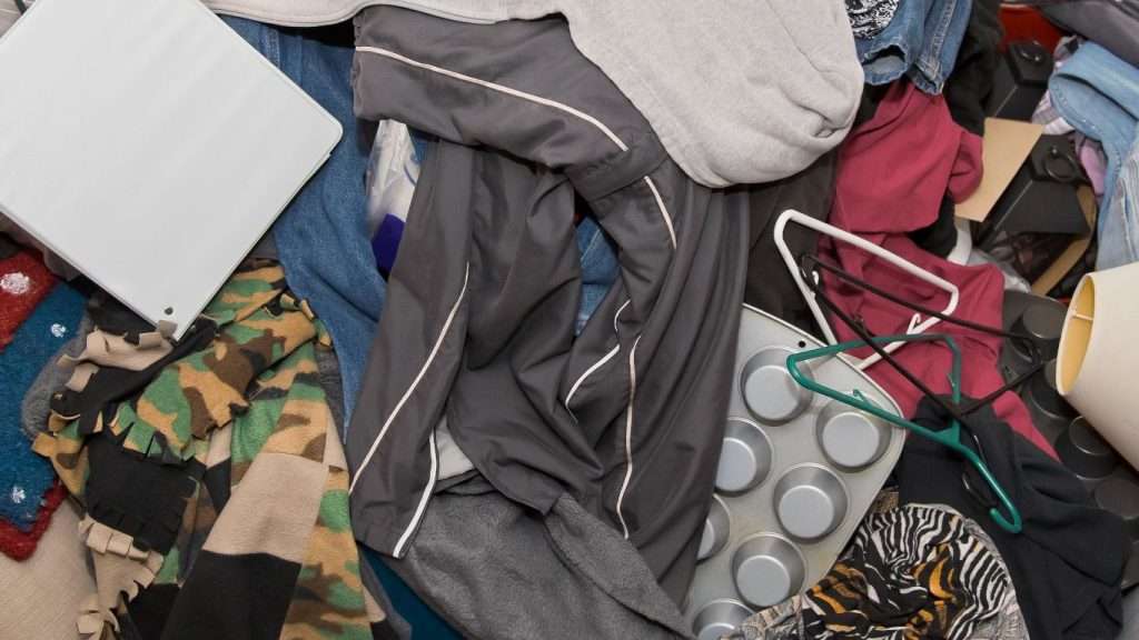 hoarding cleanup services at home